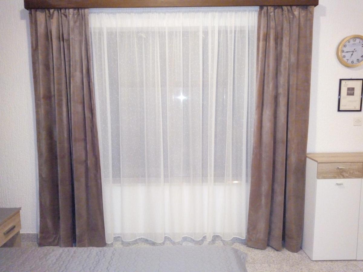 Apartmani Alma Pula Extérieur photo