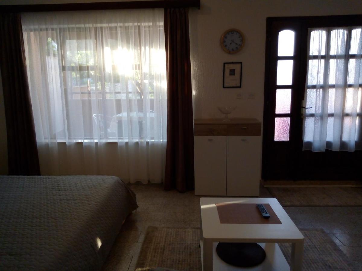 Apartmani Alma Pula Extérieur photo